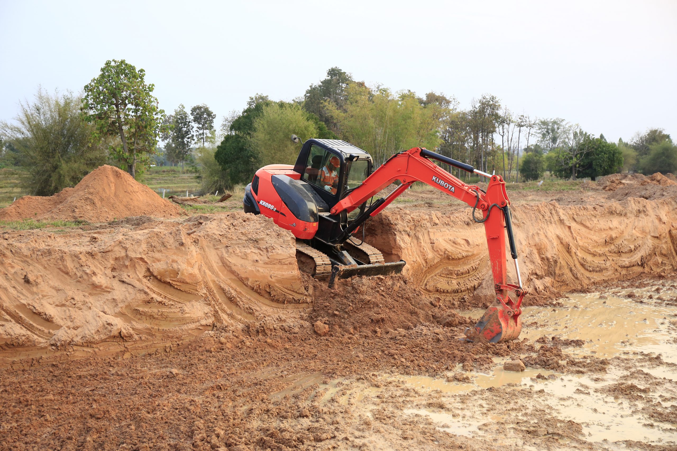 งานแต่งขอบสระ ขุดคลองใส้ไก่ ขุดบ่อขนาดเล็ก