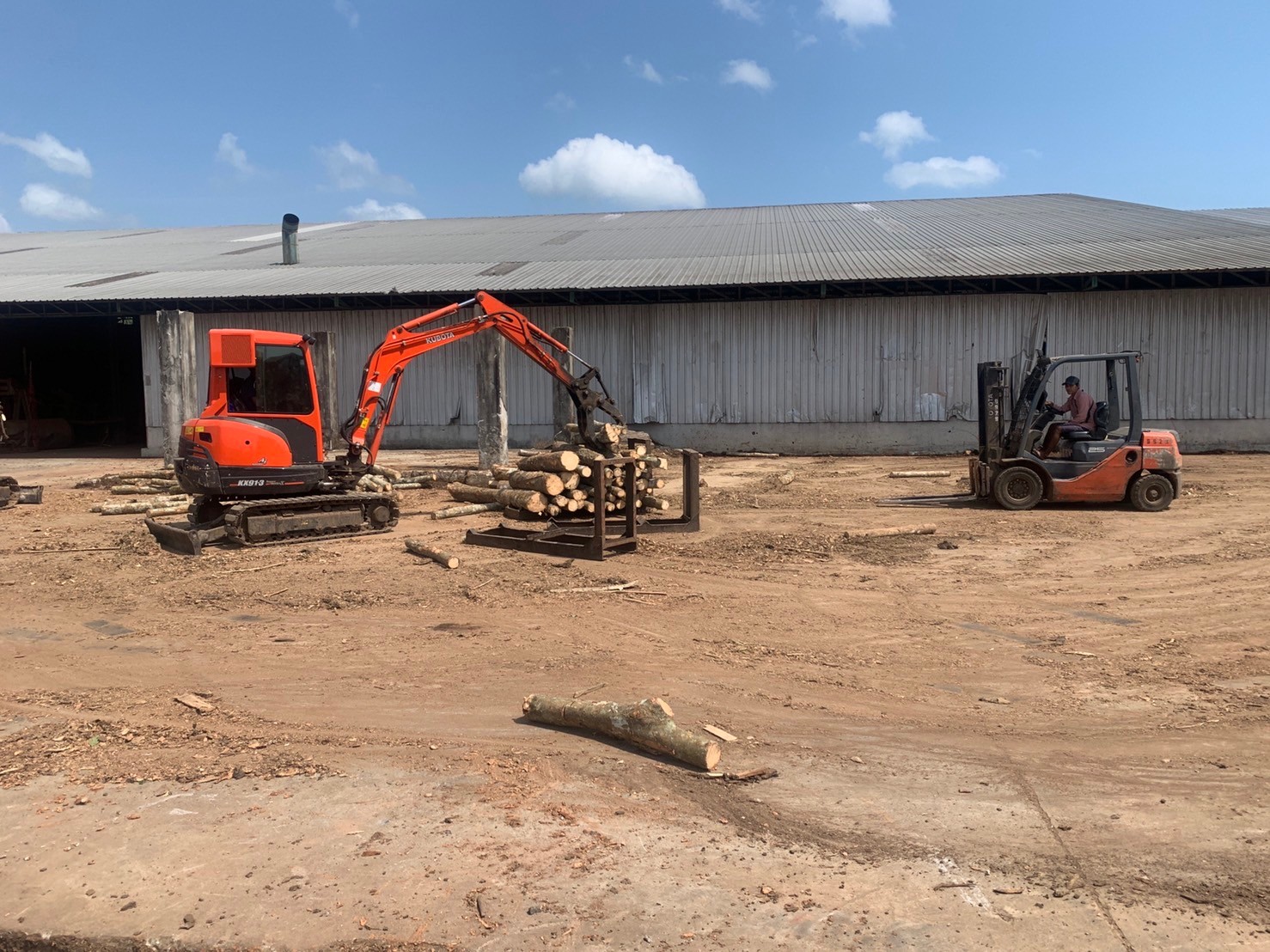 งานเกษตร คีบไม้ยางพารา