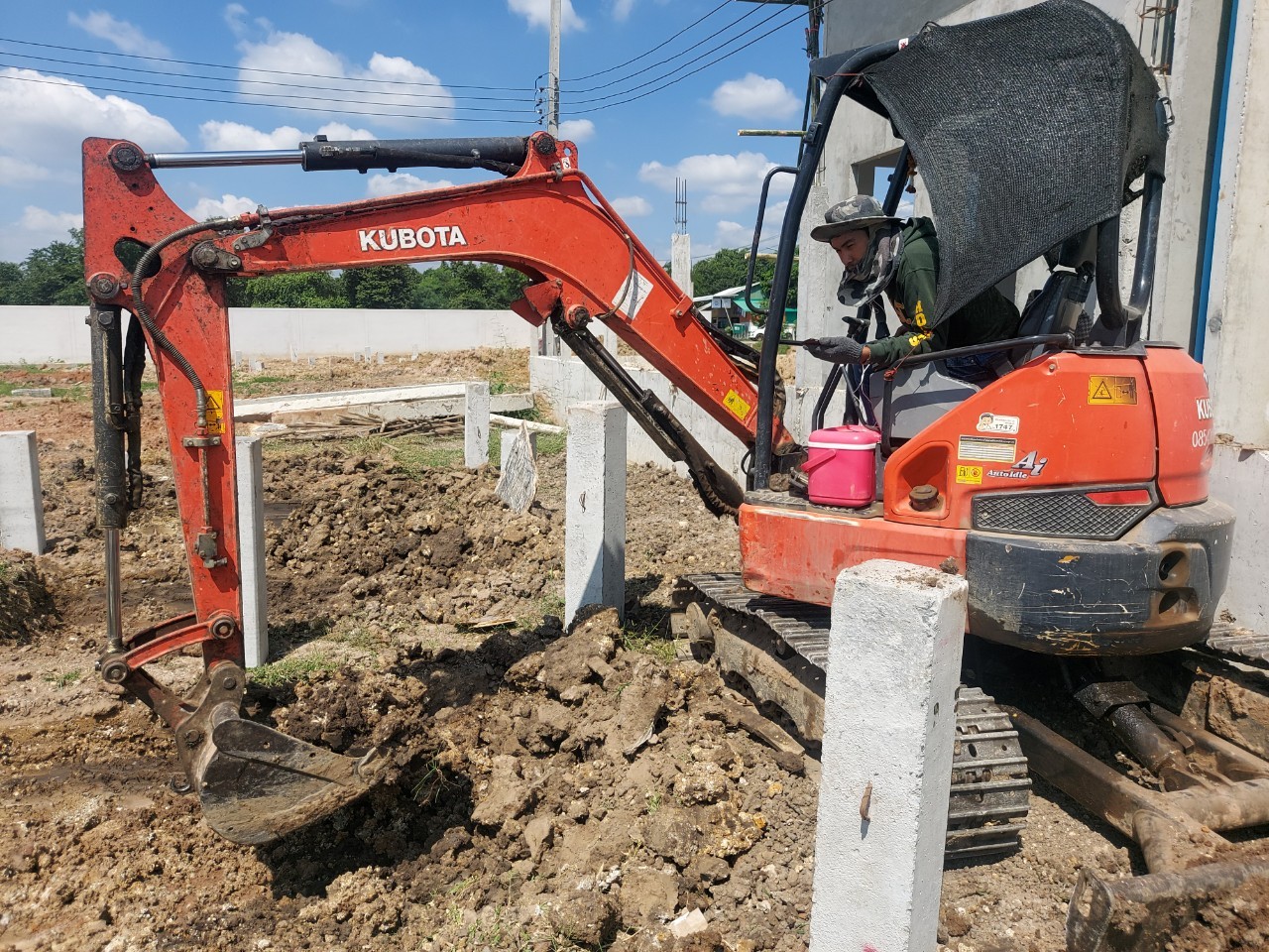 งานขุดวางรากฐานฟุตติ้ง