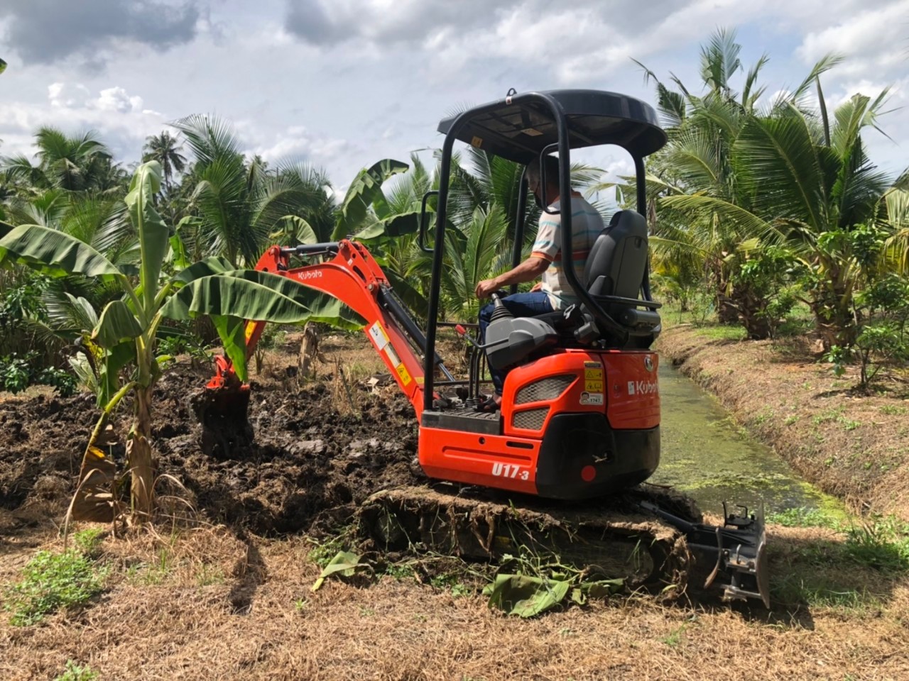 งานปรับพื้นที่