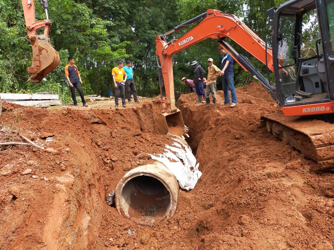 งานวางท่อ ขุดร่อง