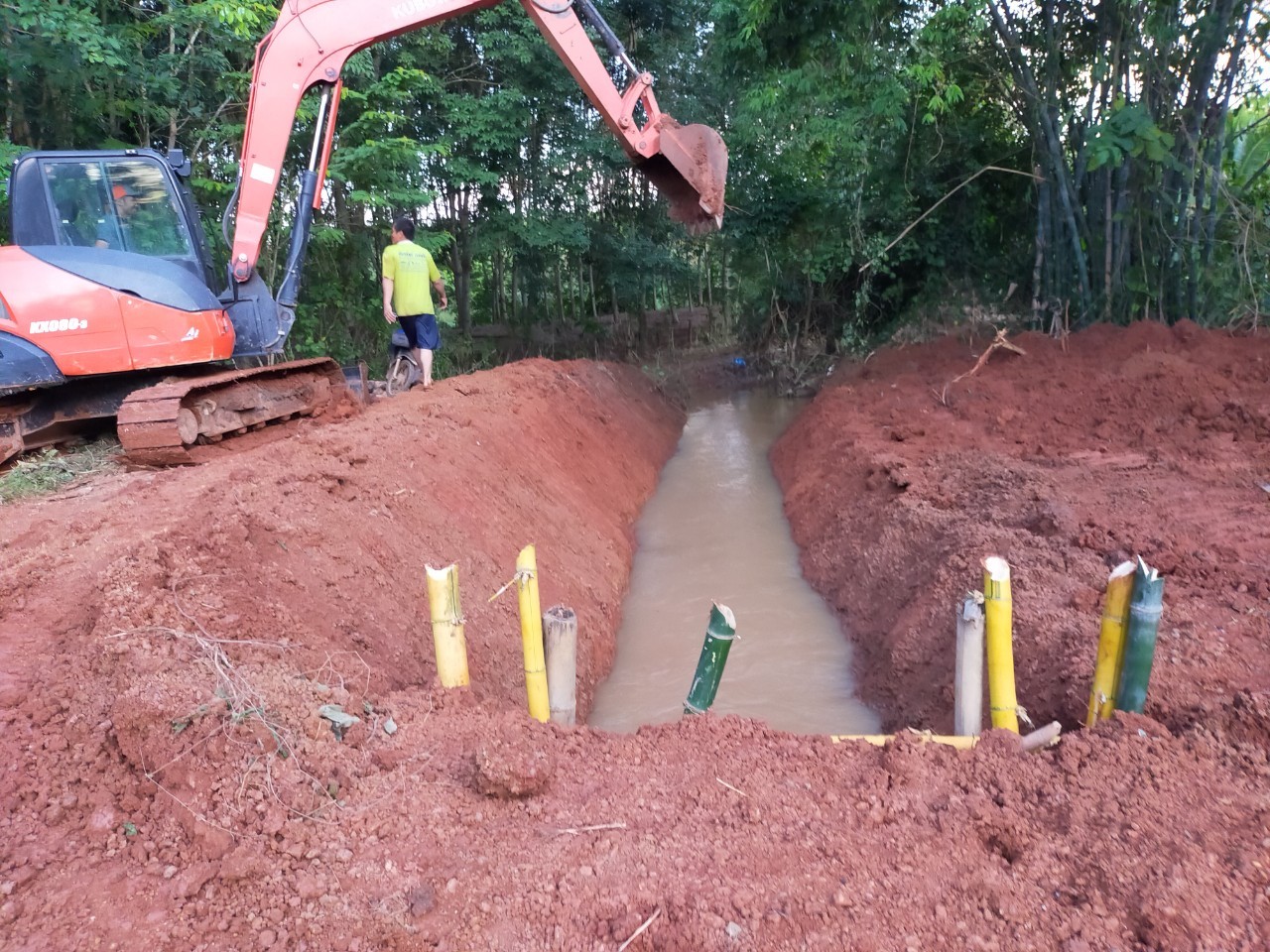 งานวางท่อ ขุดร่อง