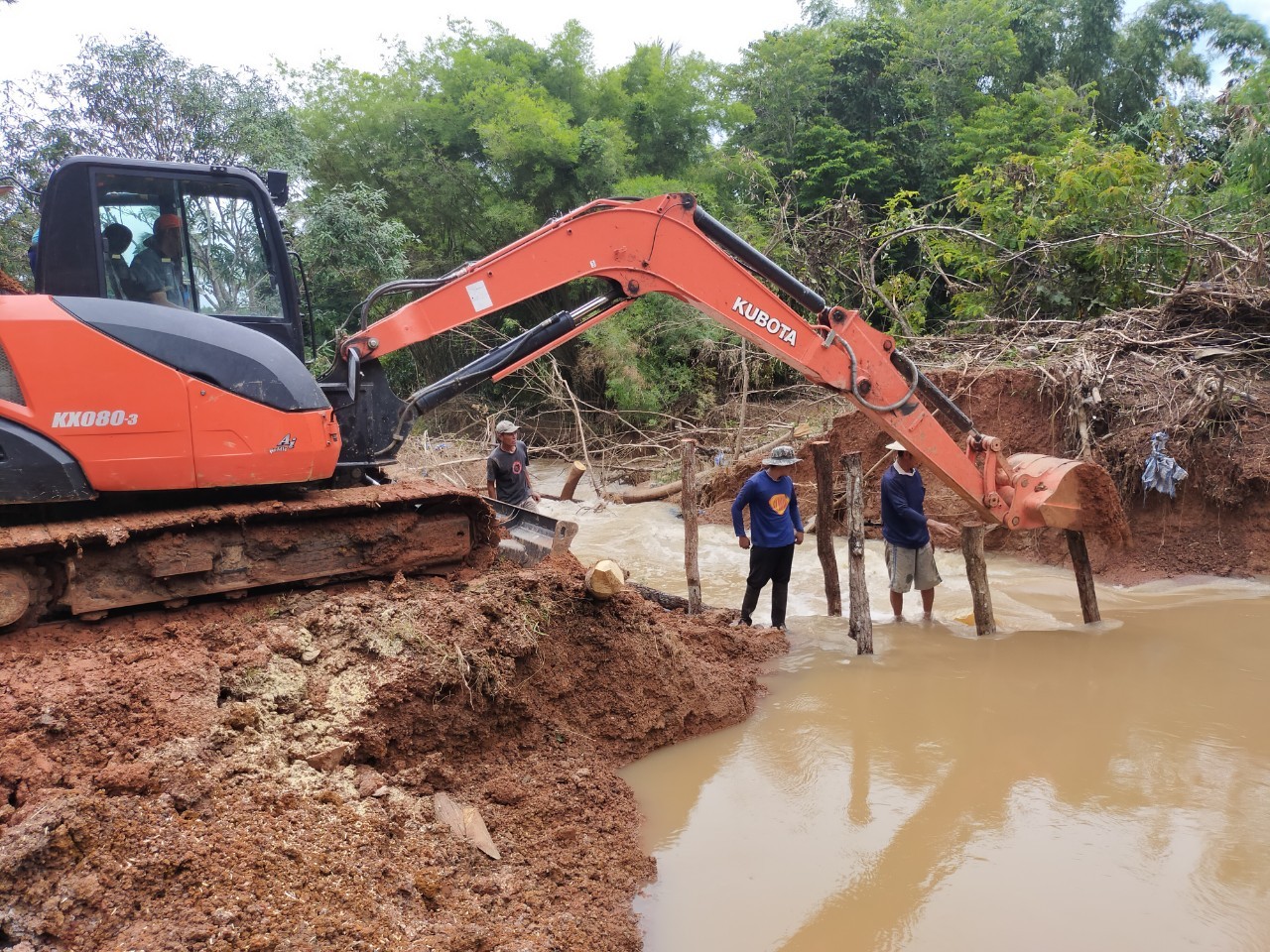 งานวางท่อ ขุดร่อง