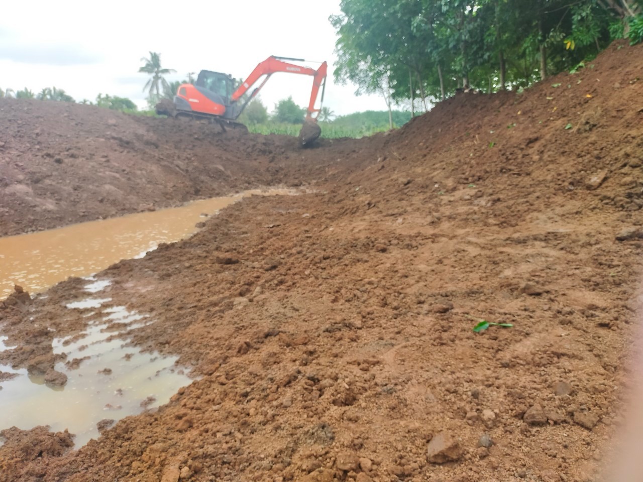 งานปรับพื้นที่