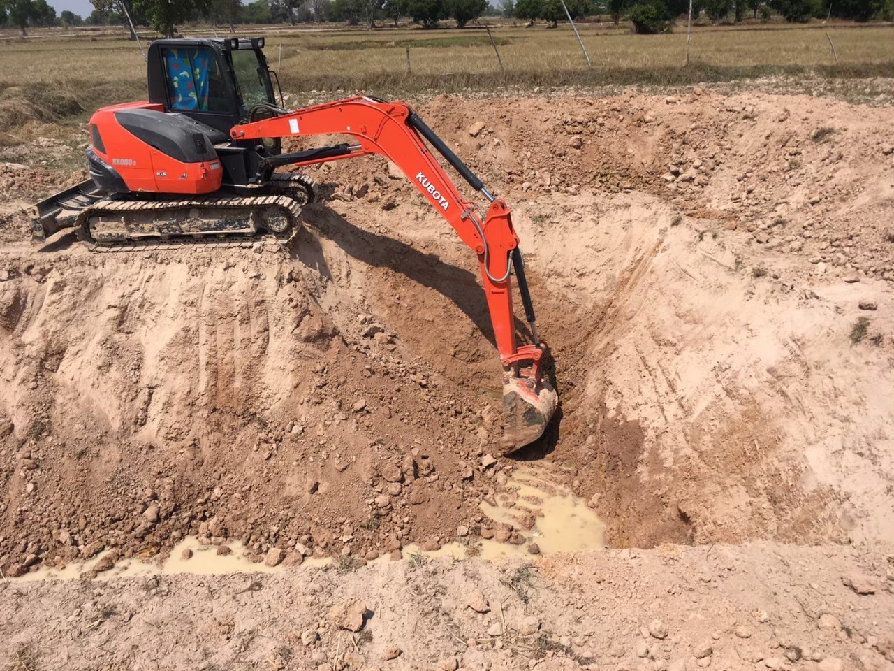 งานแต่งขอบสระ ขุดคลองใส้ไก่ ขุดบ่อขนาดเล็ก
