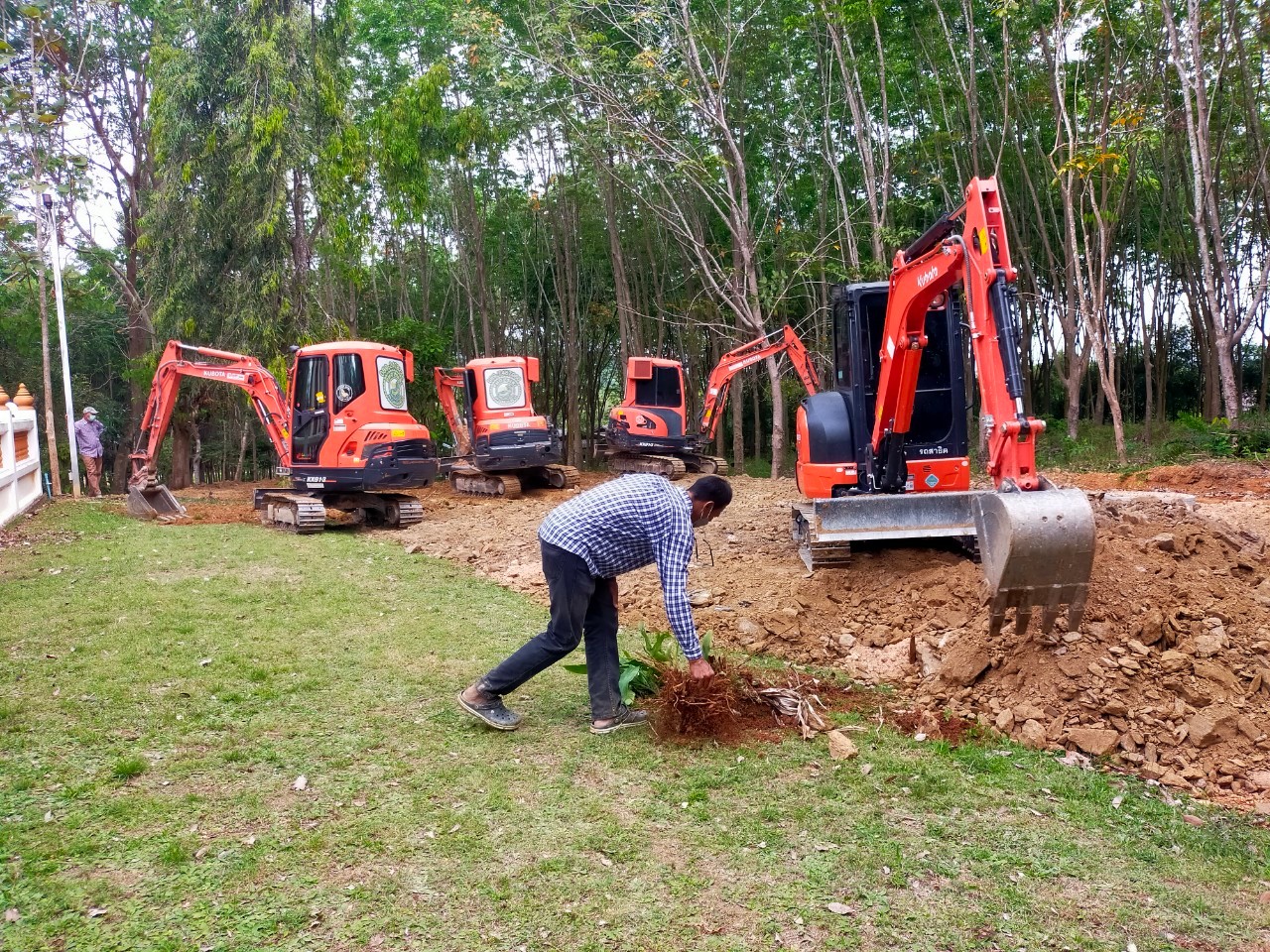 งานปรับพื้นที่